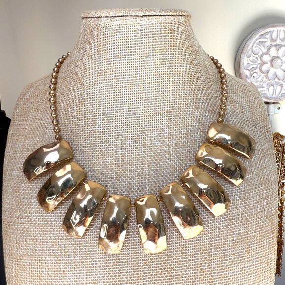 Vintage Monet Gold Tone Statement Necklace With Chunky Hammered Pendant Design - Picture 1 of 9